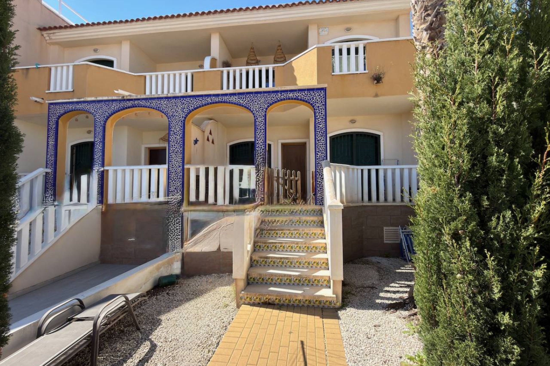 ﻿Elegant 2-bedroom apartment in Ciudad Quesada with a pool and garden