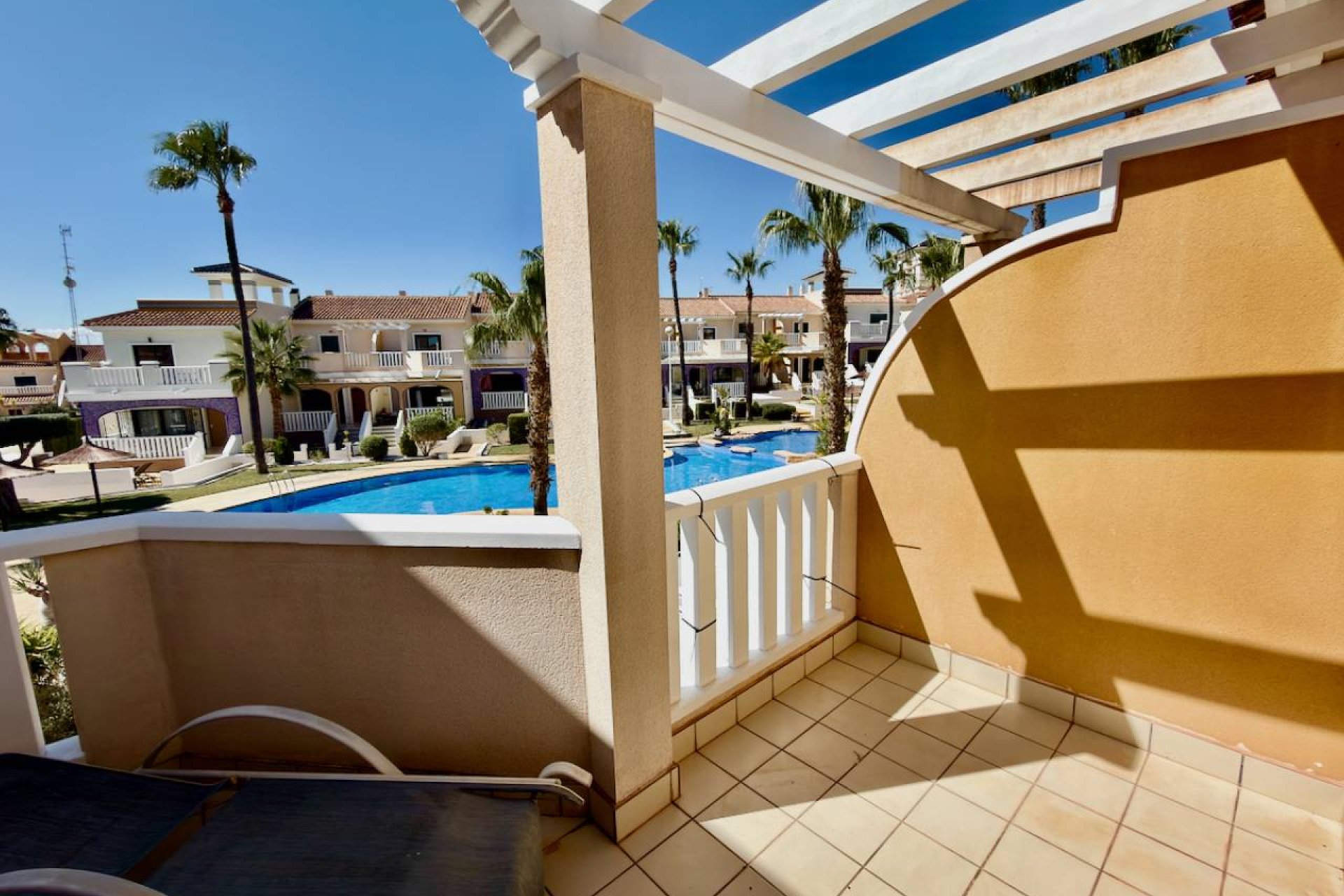 Elegant 3-bedroom townhouse with a garden and shared pool in Ciudad Quesada