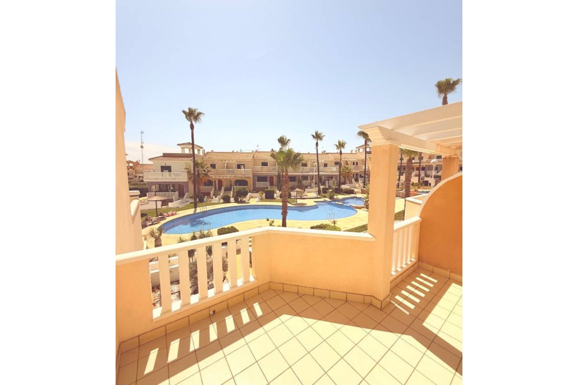 Elegant 3-bedroom townhouse with a garden and shared pool in Ciudad Quesada