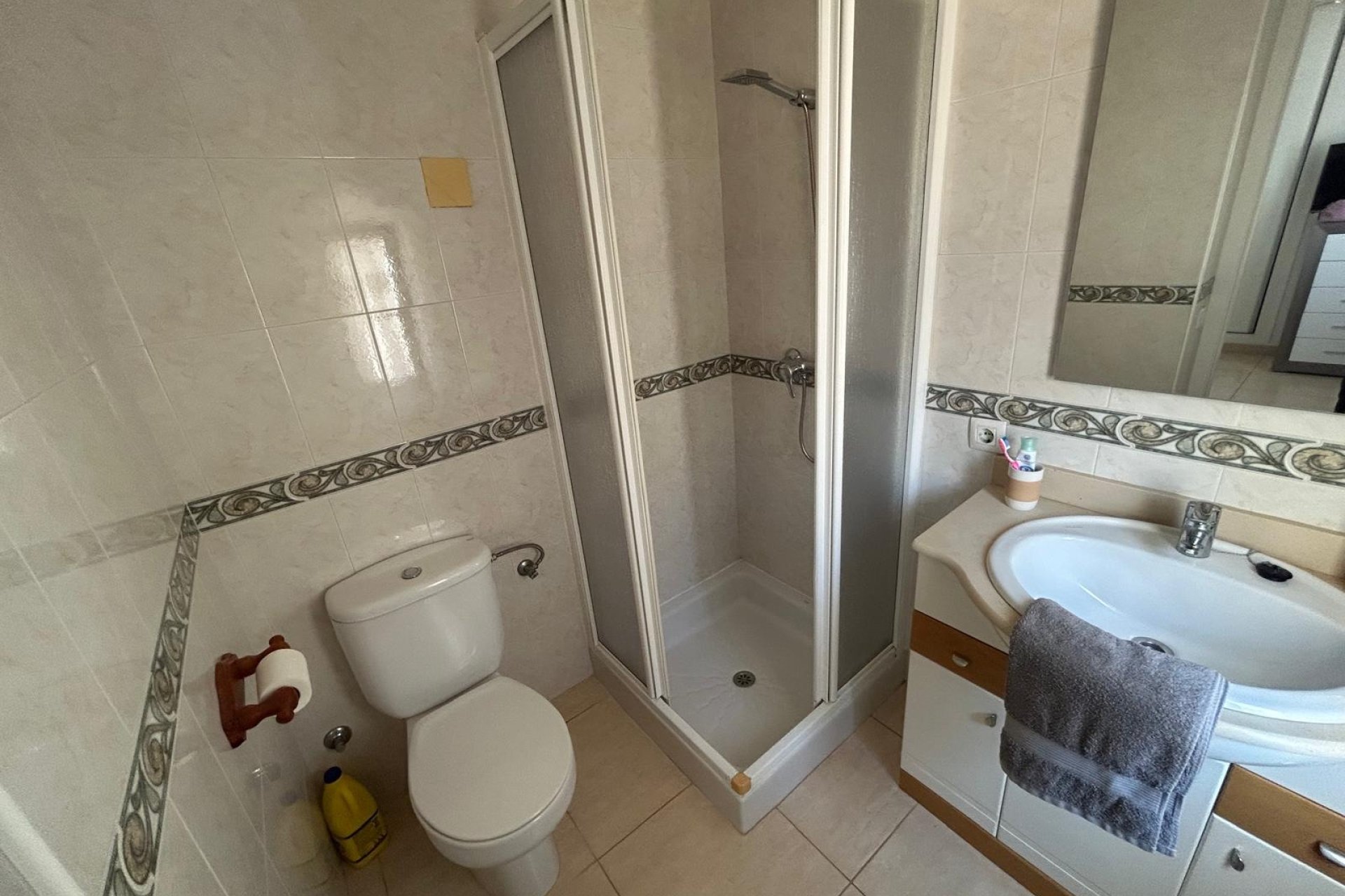 ﻿Elegante villa Sabina con piscina privada y 2 dormitorios en Ciudad Quesada