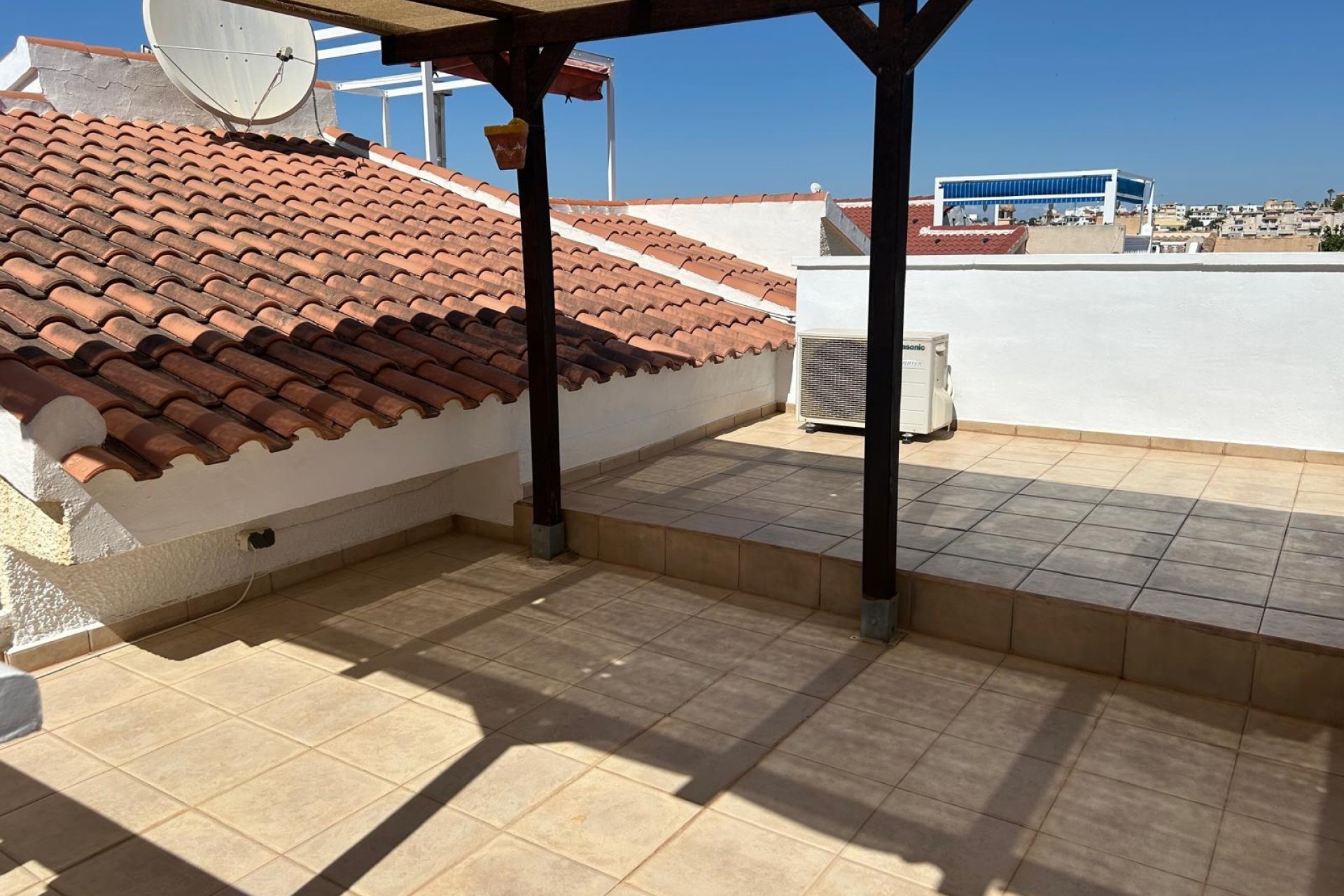 ﻿Elegante villa Sabina con piscina privada y 2 dormitorios en Ciudad Quesada