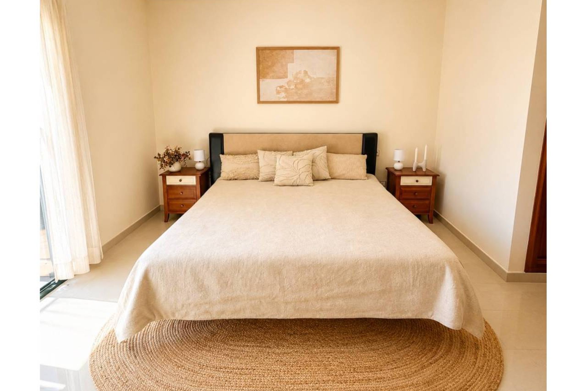 Elegante vivienda unifamiliar de 3 dormitorios con jardín y piscina comunitaria en Ciudad Quesada