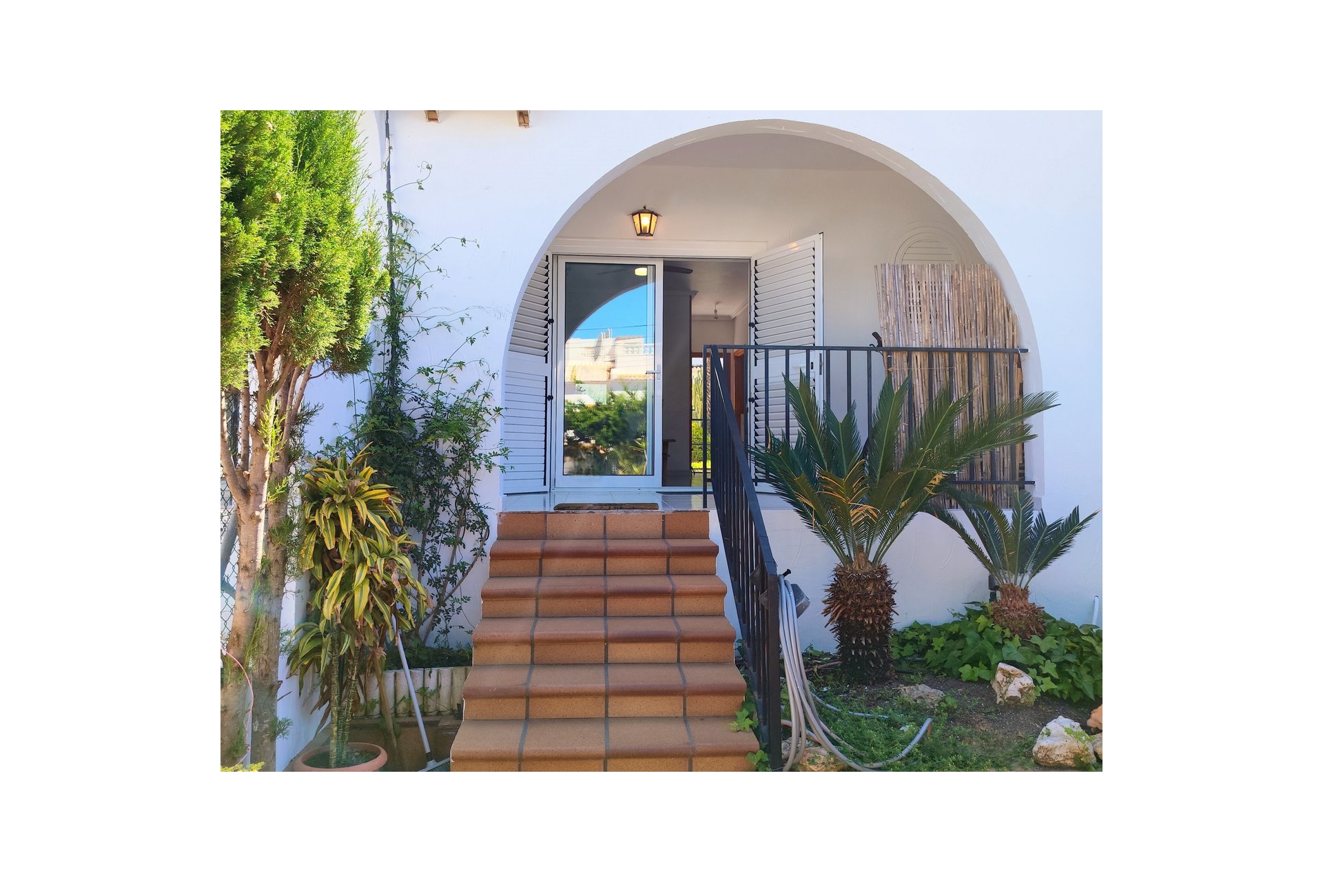 Encantador bungalow con vistas al mar en Ciudad Quesada