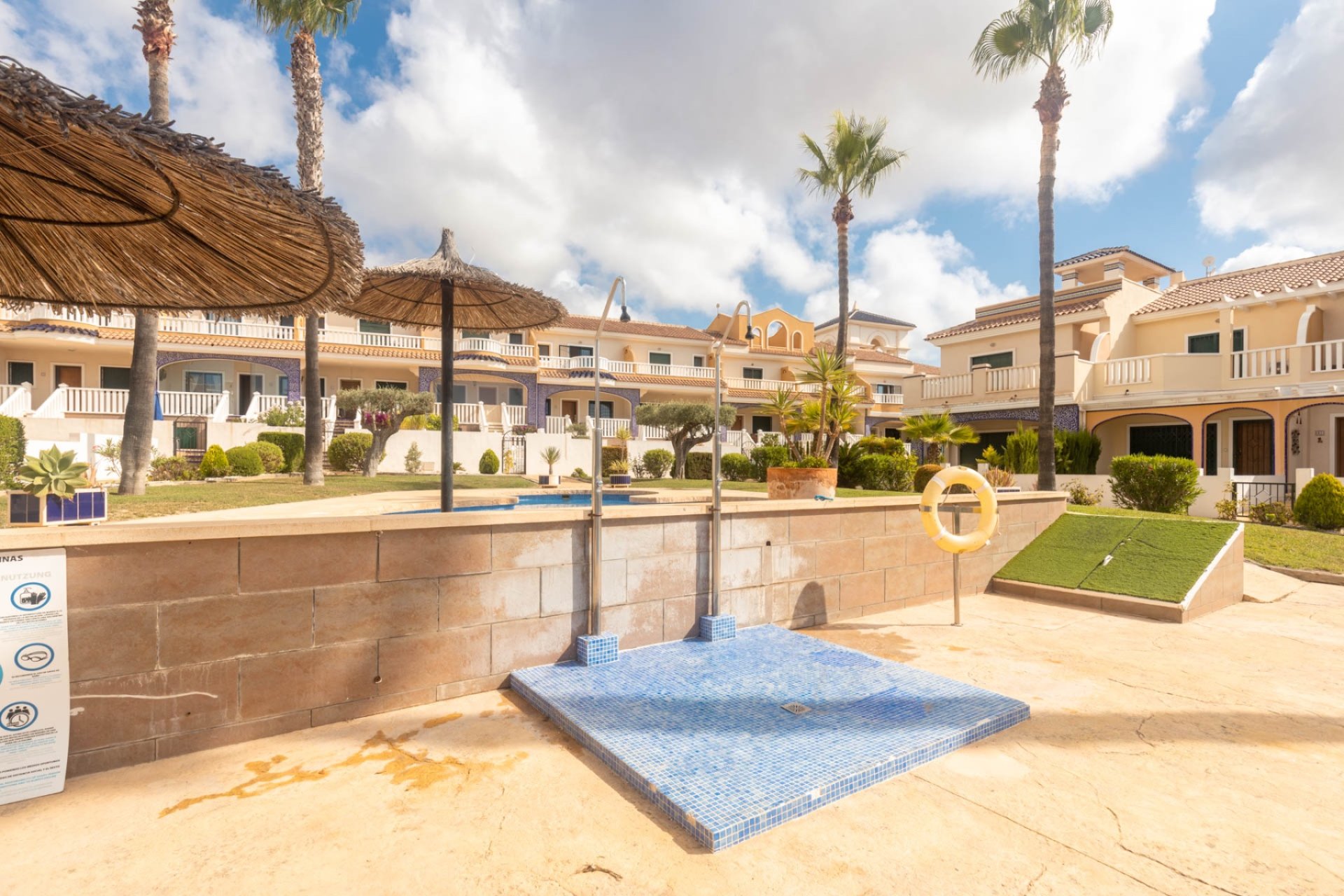 Encantadora casa adosada con piscina en Ciudad Quesada, 2 dormitorios