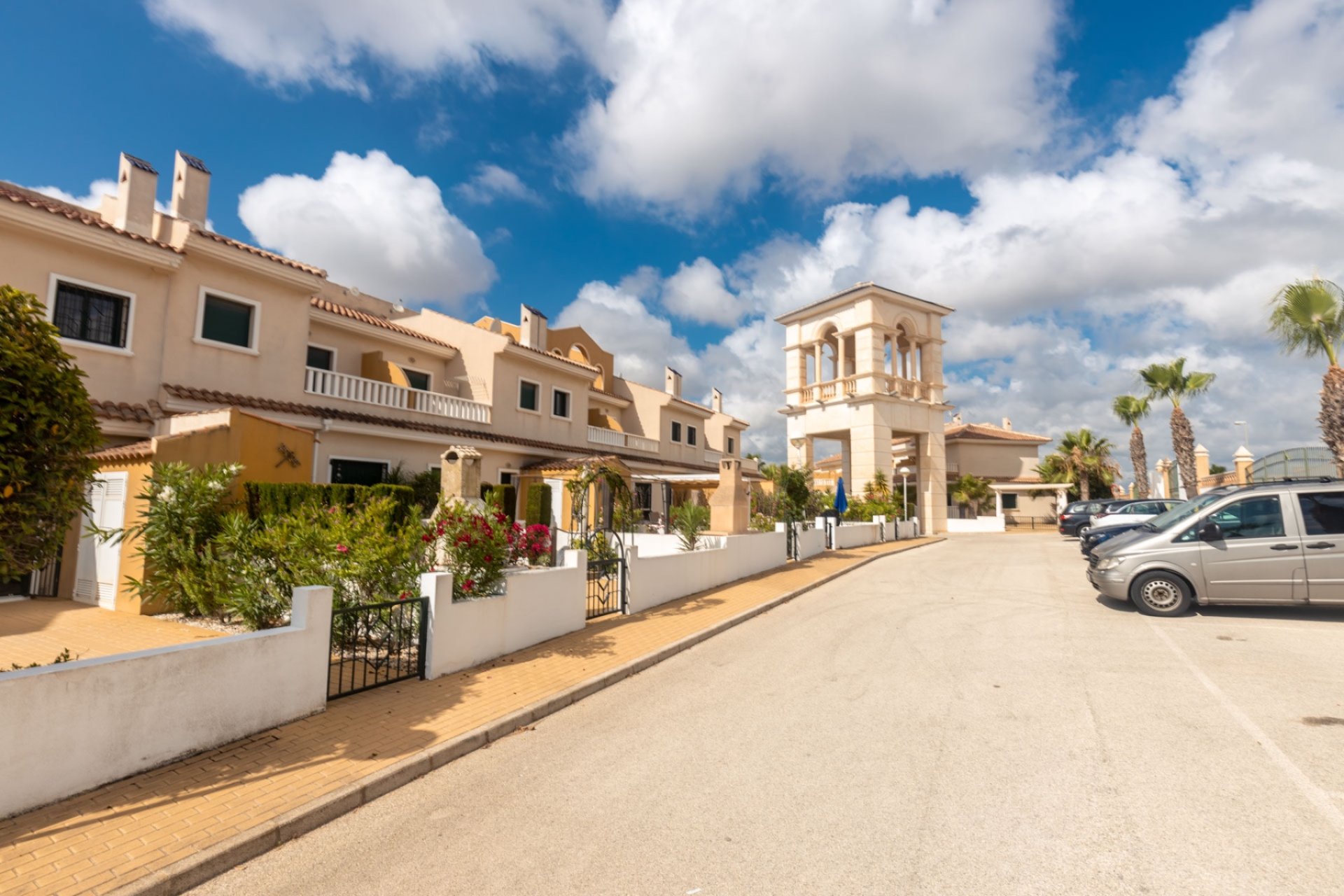 Encantadora casa adosada con piscina en Ciudad Quesada, 2 dormitorios