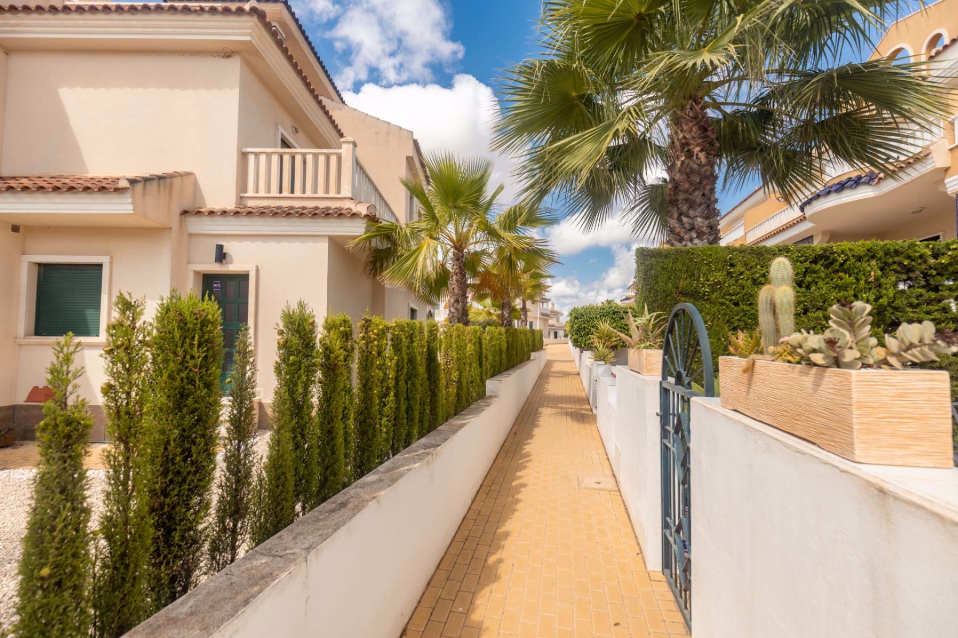 Encantadora casa adosada con piscina en Ciudad Quesada, 2 dormitorios