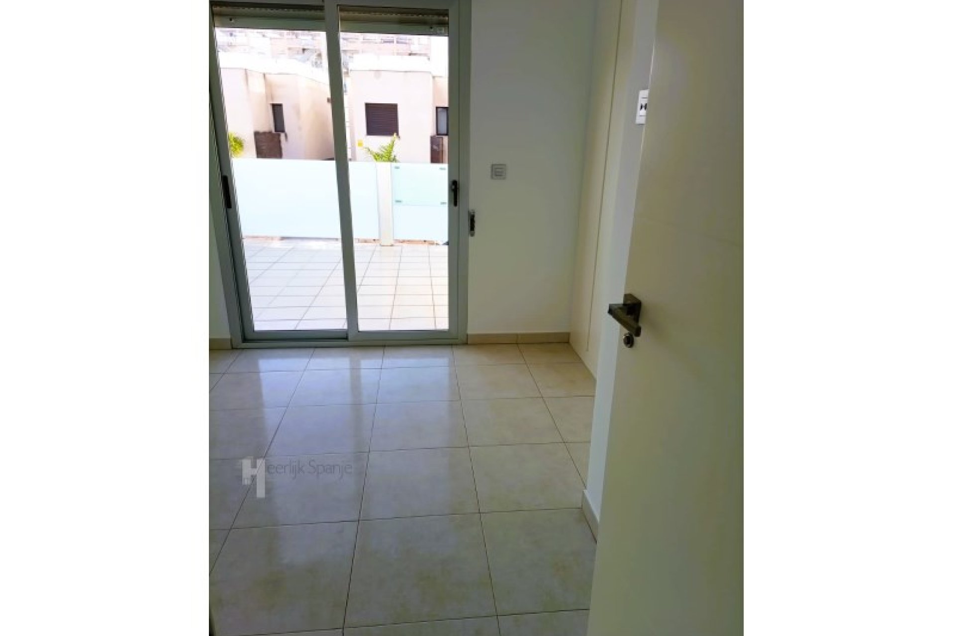 Encantadora casa de 3 dormitorios con orientación sur y piscina privada en Lo Pagán