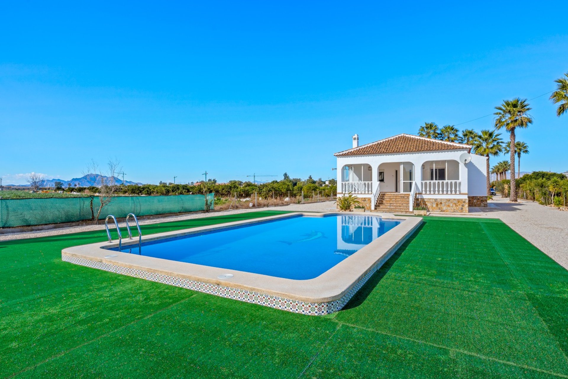 Encantadora casa de campo con casa de invitados, piscina y privacidad en Dolores, Costa Blanca