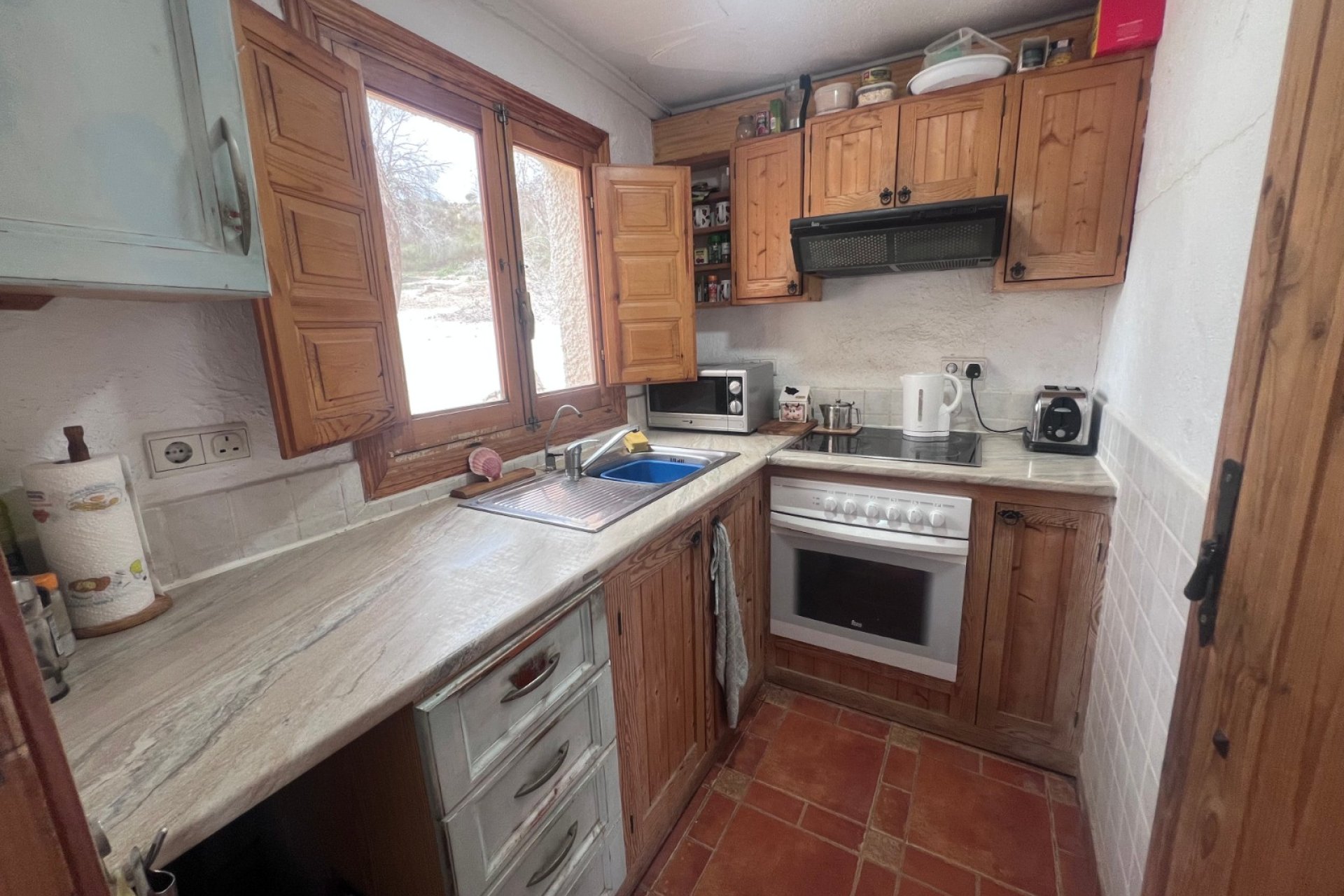 Encantadora finca con piscina privada y 6.000 m² de terreno en Torremendo, Alicante