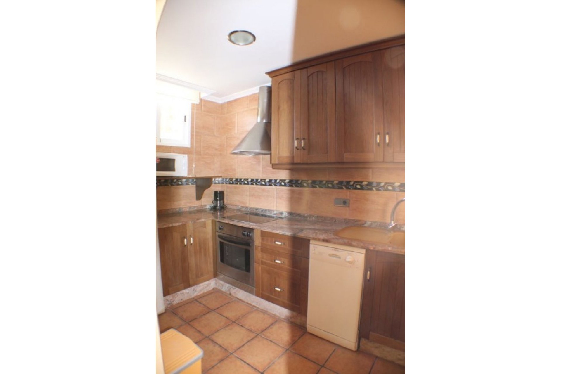 Espectacular villa con apartamentos para invitados y piscina privada en Alfaz del Pi