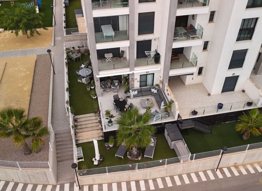 Exclusief begane grond appartement in Valentino Golf I