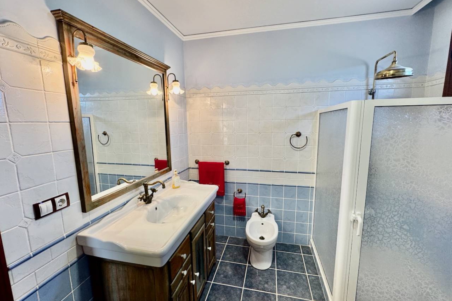 Exclusieve finca met 4 slaapkamers, privézwembad en grote tuin in Los Montesinos