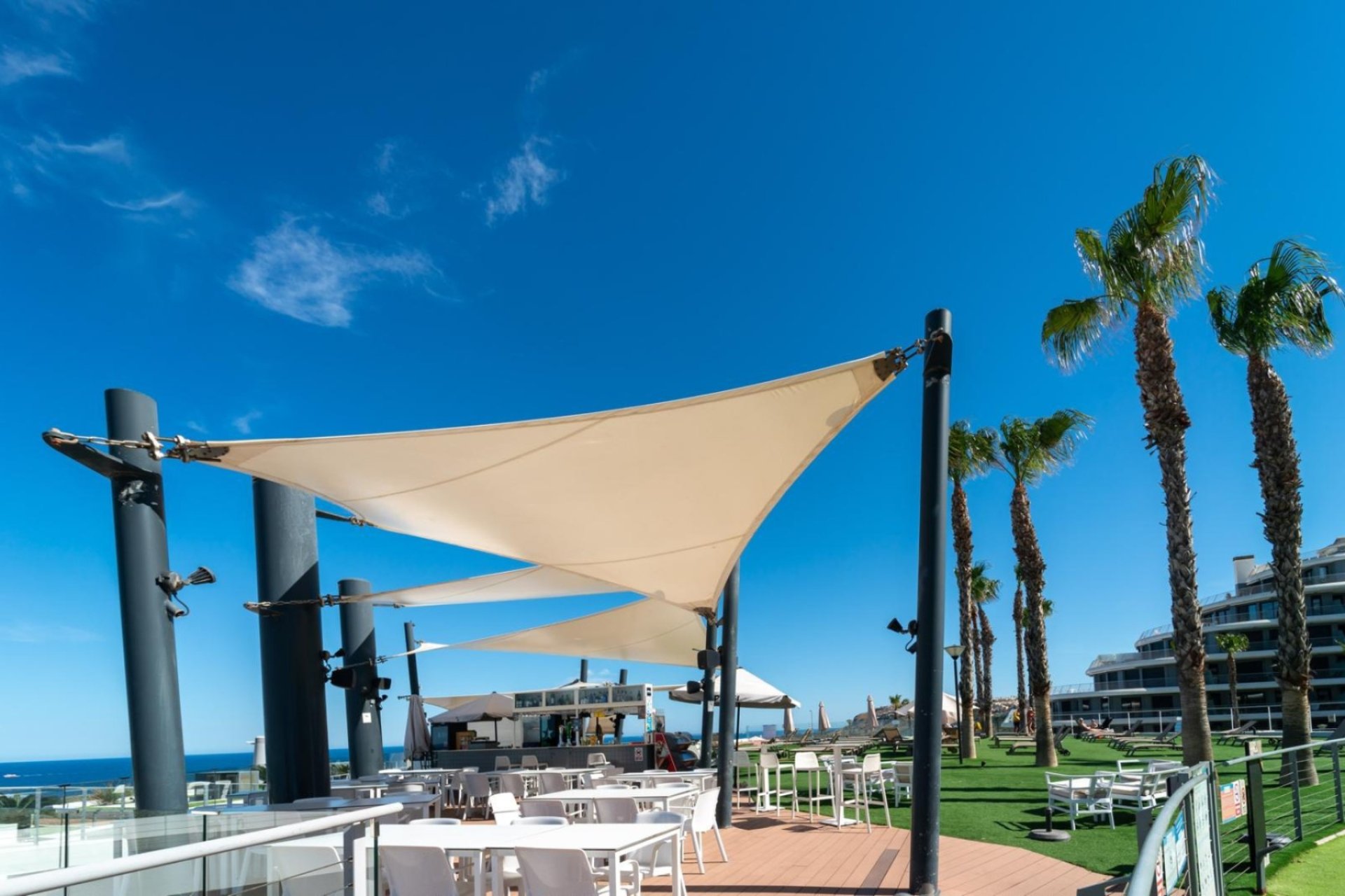 Exclusive apartment in Arenales del Sol with sea views, garden, and pool