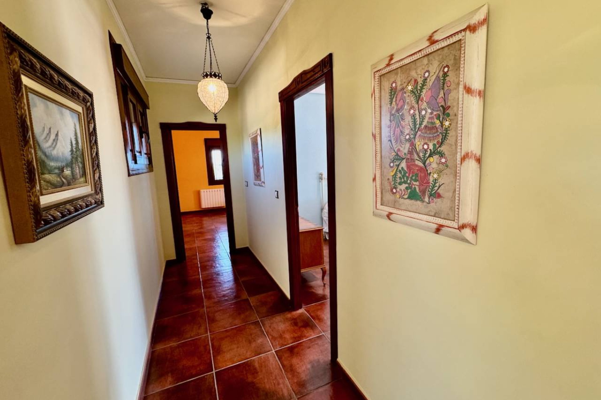 Finca exclusiva de 4 dormitorios, piscina privada y amplio jardín en Los Montesinos