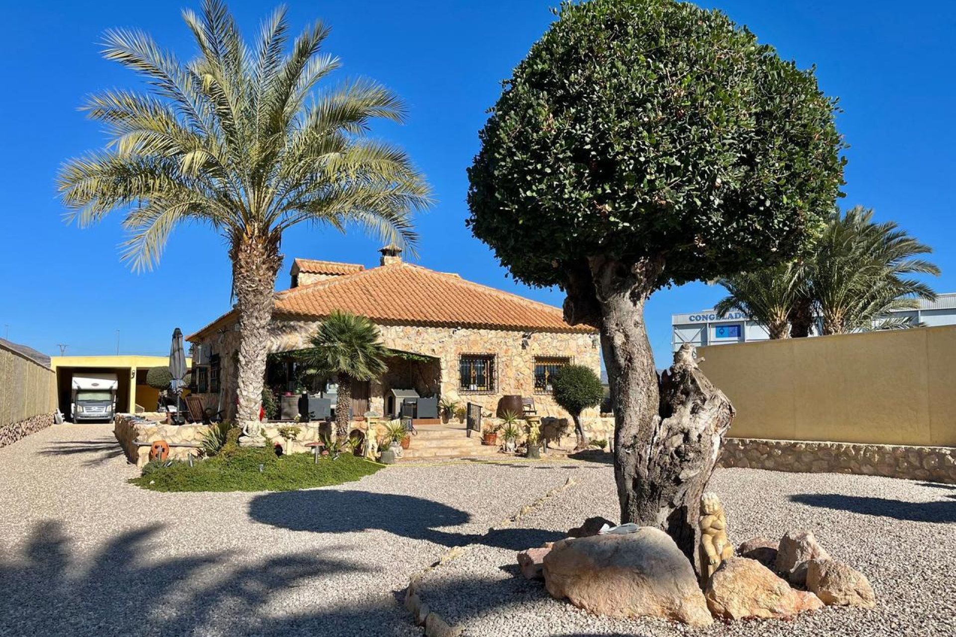 Finca with a private pool, hot tub, and mountain views near Fortuna, Murcia