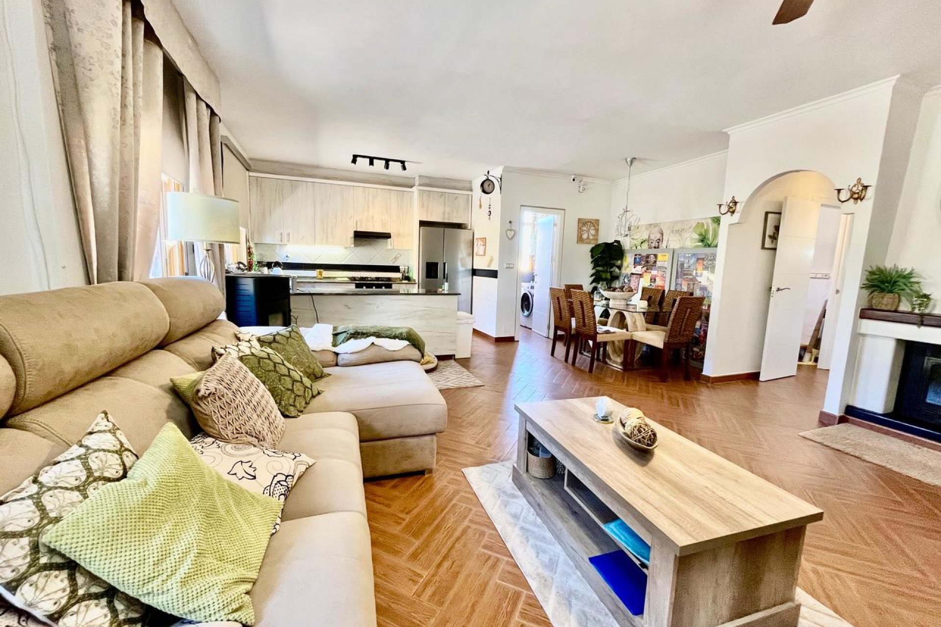 Finca with a private pool, hot tub, and mountain views near Fortuna, Murcia