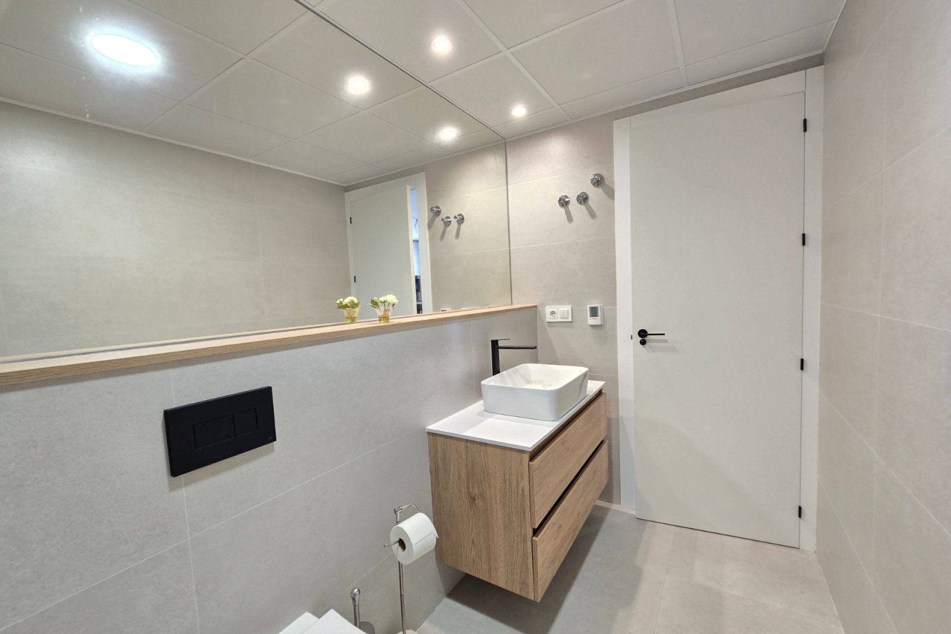 Gelijkvloers modern appartement met 2 slaapkamers en zwembad in Pilar de la Horadada