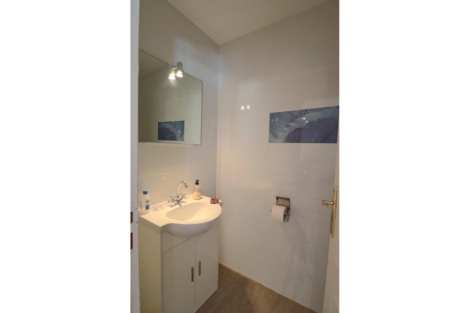 Gelijkvloerse villa met privézwembad en dubbele garage in La Nucía, nabij Benidorm