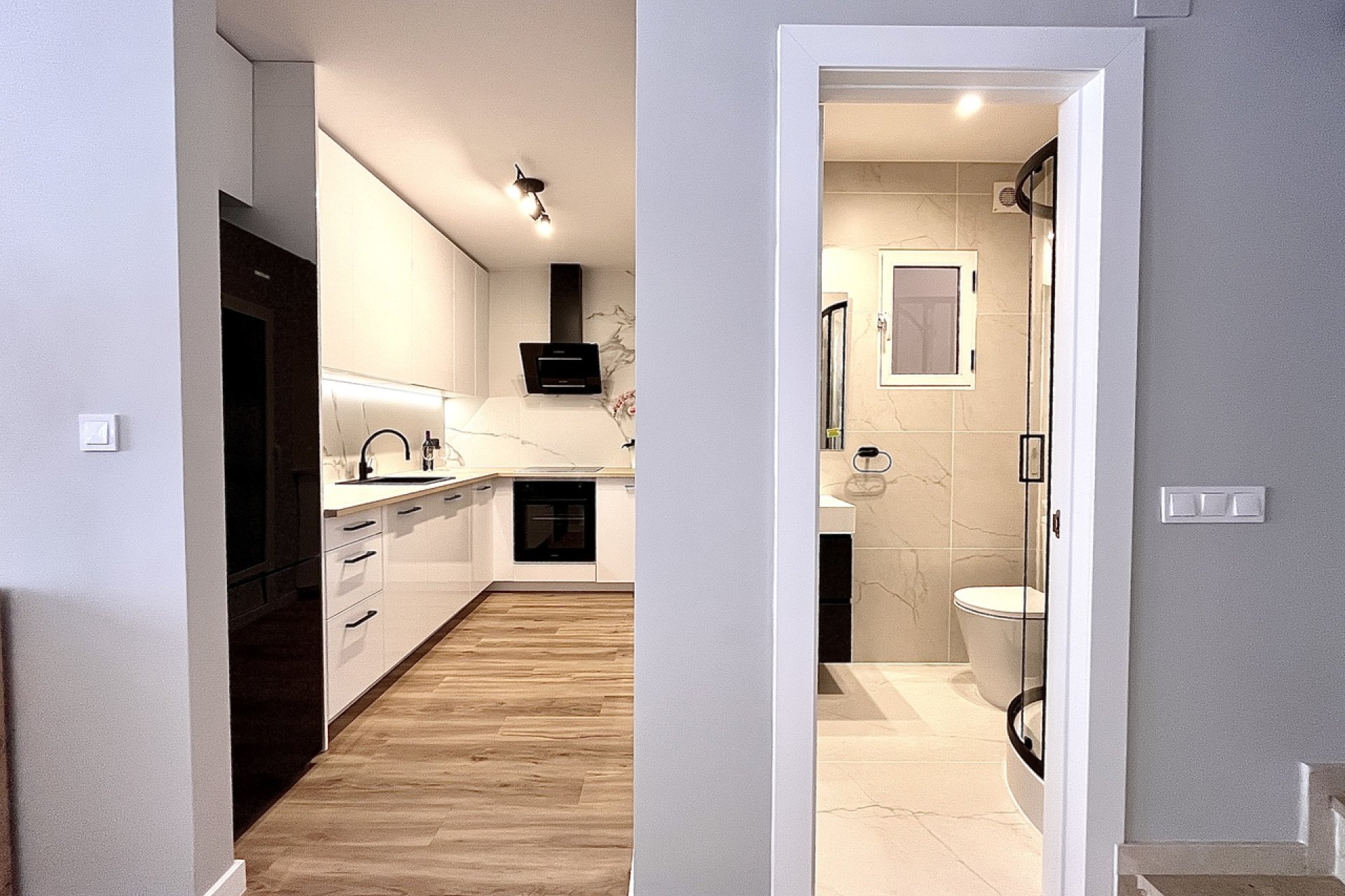Gerenoveerde 3-slaapkamer townhouse Playa Flamenca met zwembad