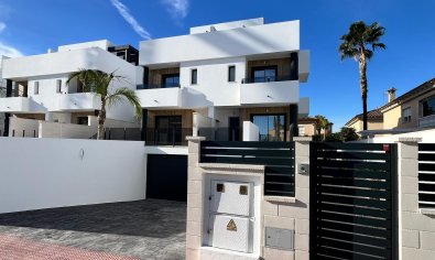 Geschakelde woning - Nieuwbouw Woningen - Benferri - Benferri