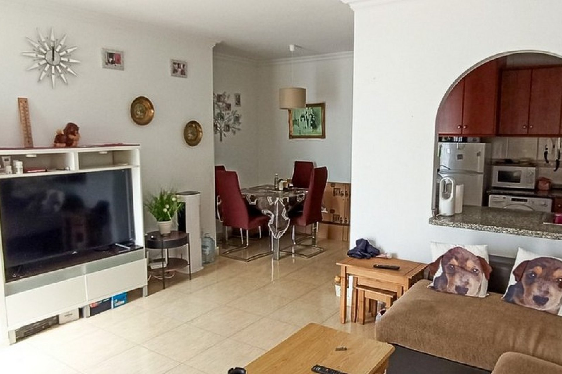 Ground-floor 2-bedroom apartment with a pool and parking garage in Formentera del Segura