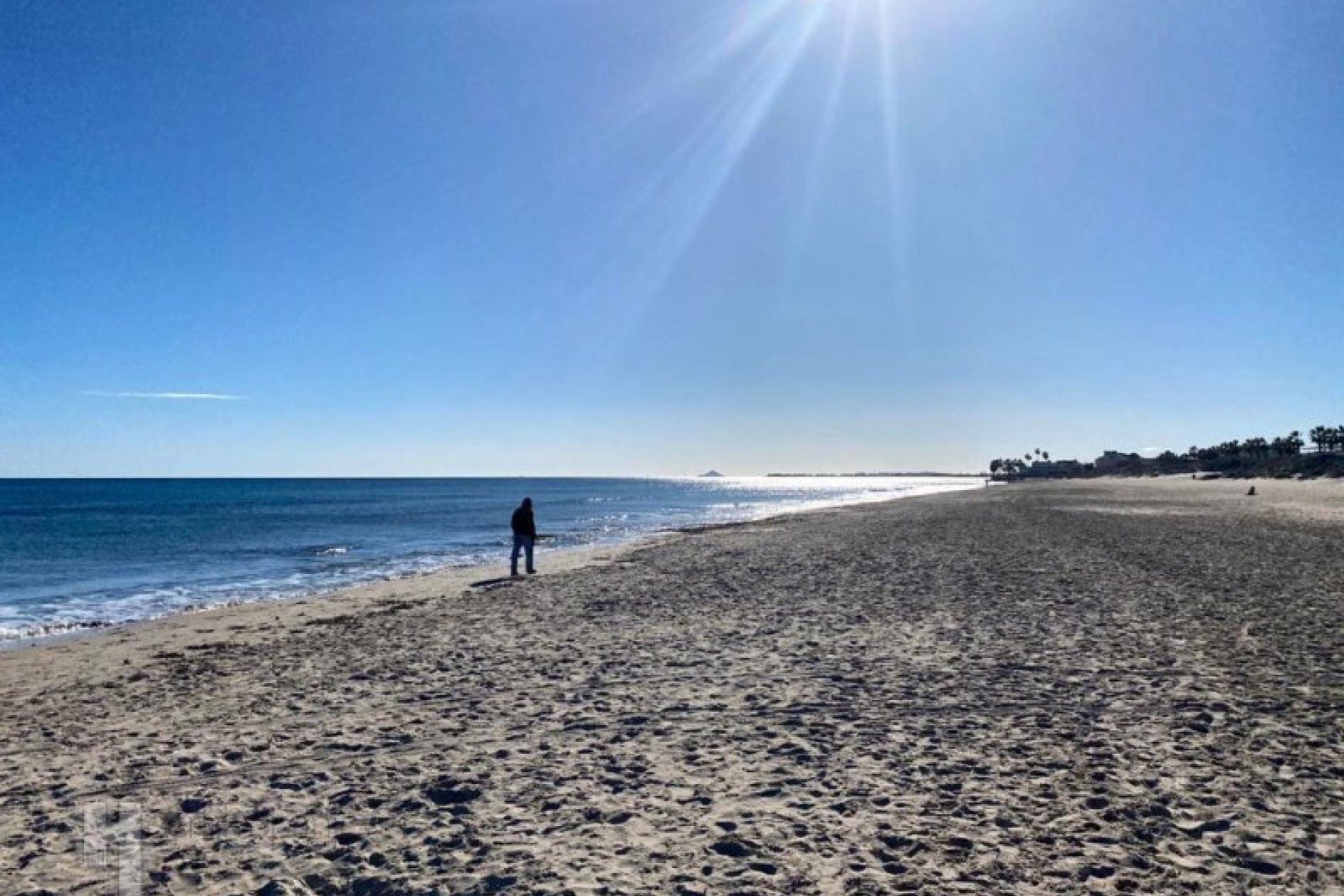 Ground-floor 2-bedroom apartment with a terrace and a pool in Pilar de la Horadada