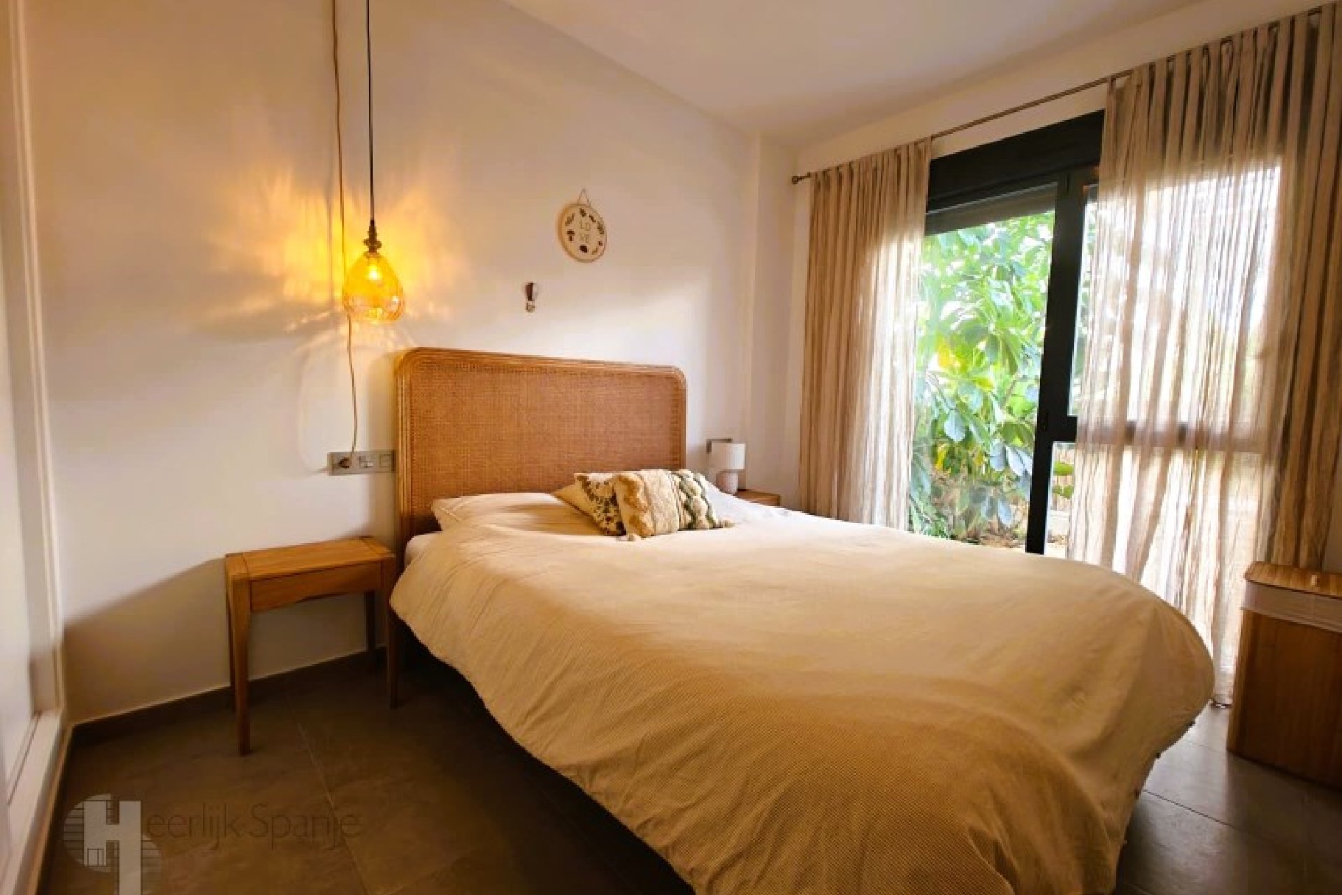 Ground-floor apartment near the beach in Santiago de la Ribera, fully furnished