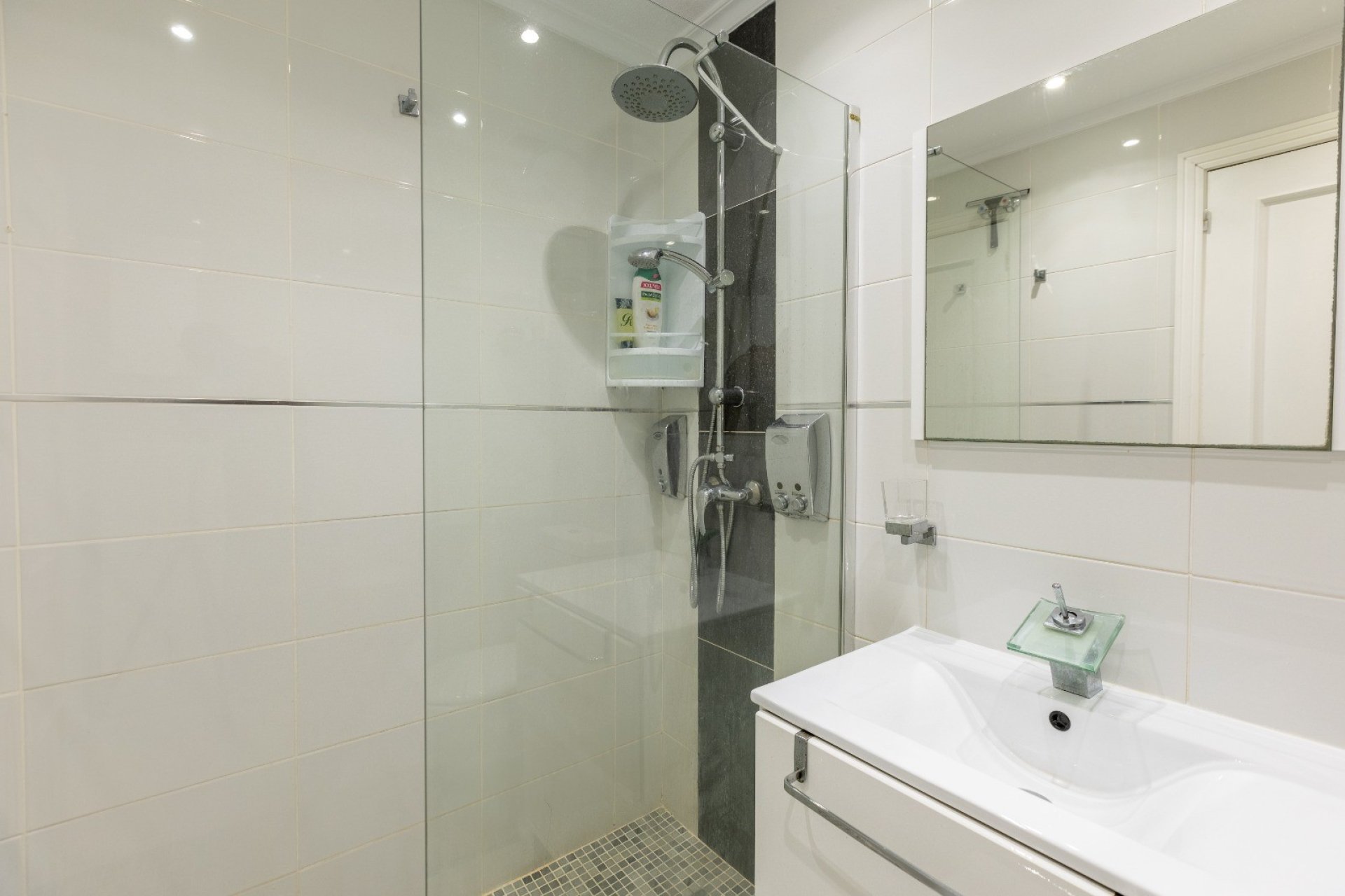 Ground floor apartment with 2 bedrooms and swimming pool near Vistabella Golf