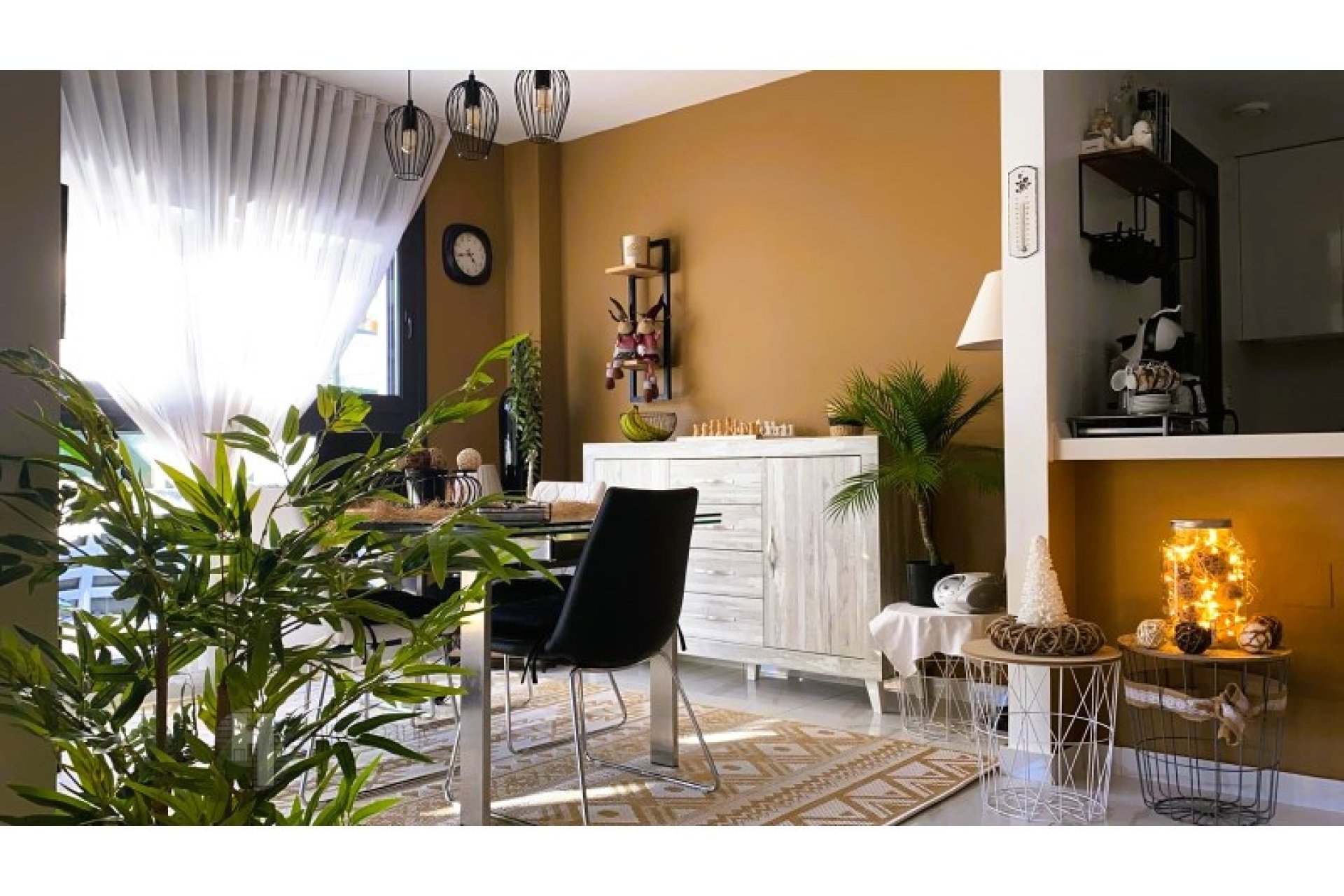 Ground-floor apartment with a 290-square-meter terrace near the beach in Guardamar del Segura