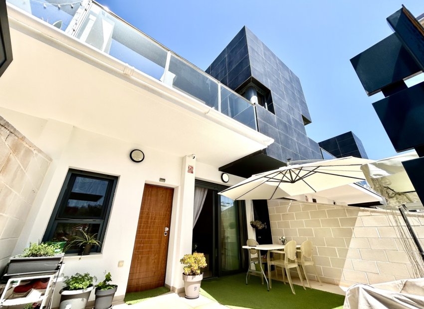 Herenhuis - Bestaande bouw -
            Orihuela Costa - CO-92967