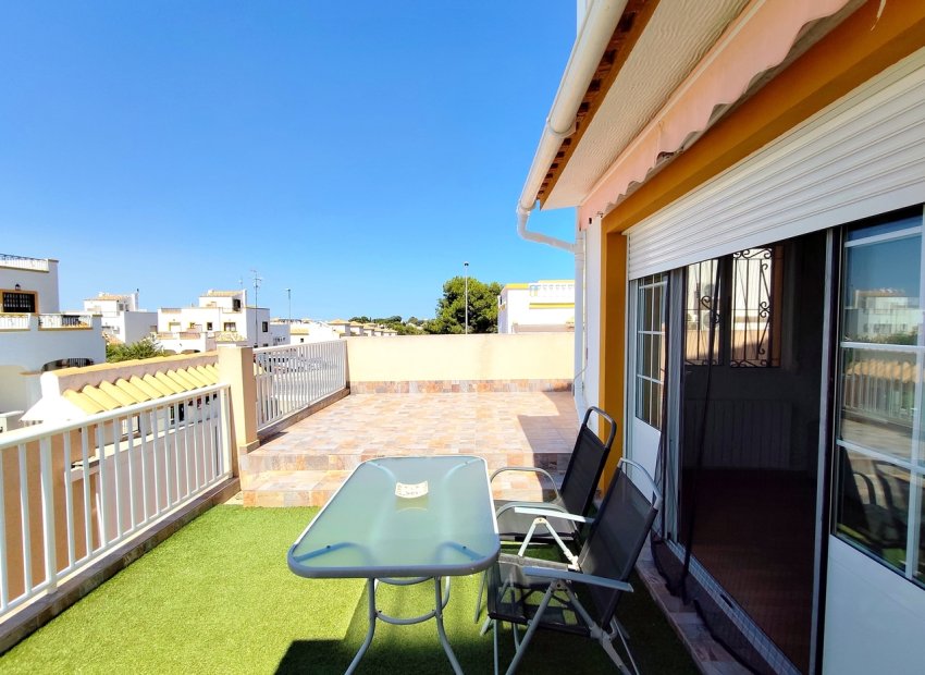 Herenhuis - Bestaande bouw -
            Torrevieja - CO-14346