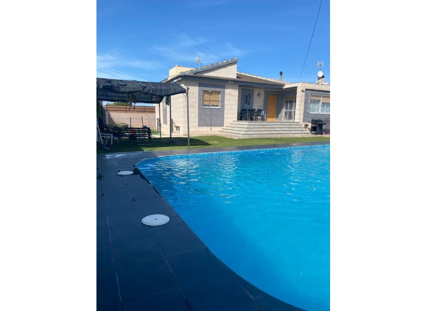 Herenhuis - Bestaande bouw -
            Torrevieja - MM-89055