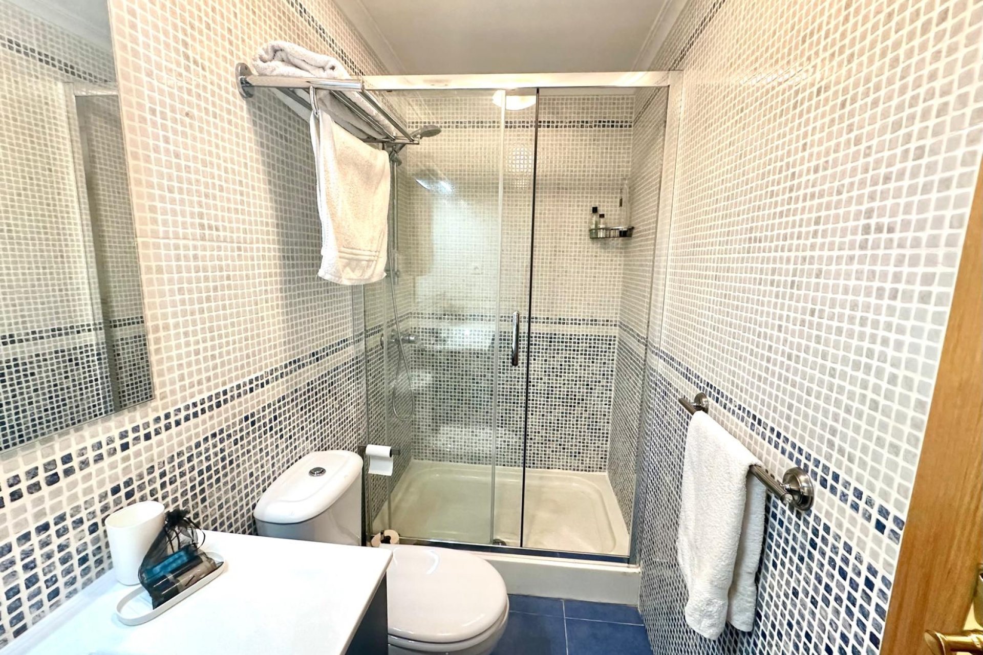 ﻿Amplio apartamento de 2 dormitorios con gran terraza y piscina en Mutxamel, Costa Blanca
