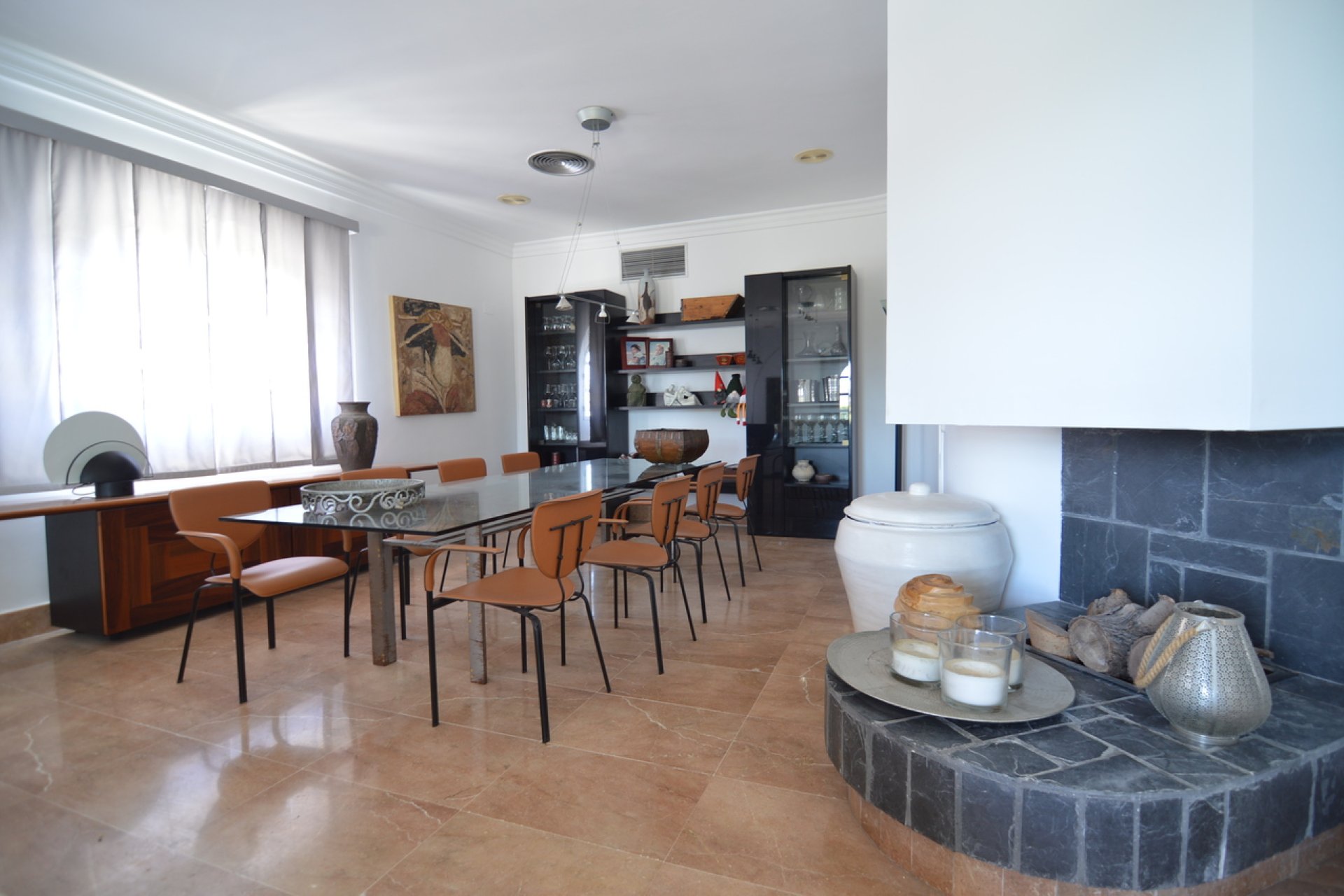 ﻿Luxuriously renovated villa with a pool and double garage in Torrevieja, 4 bedrooms