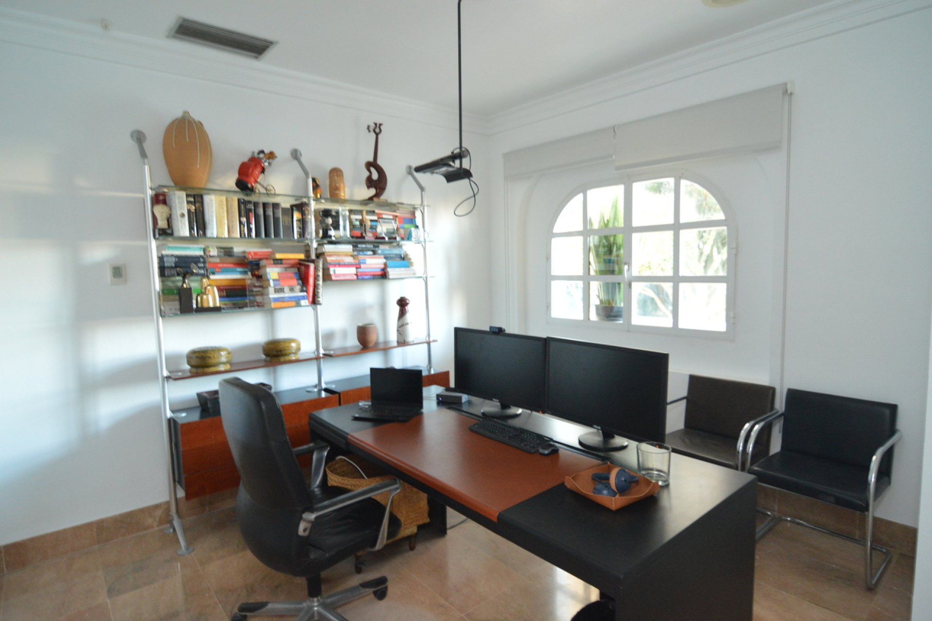 ﻿Luxuriously renovated villa with a pool and double garage in Torrevieja, 4 bedrooms