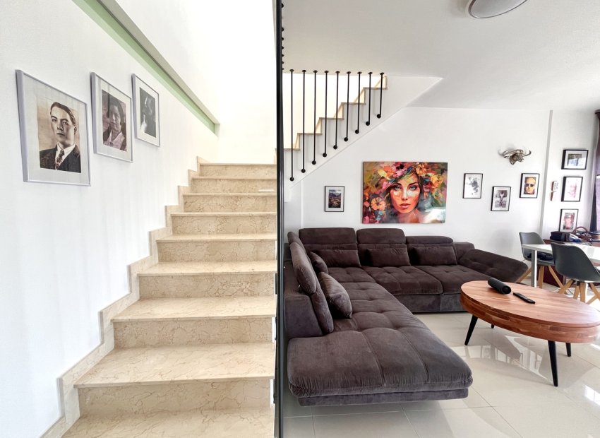 ﻿Luxury 3-bedroom penthouse with ocean views in Los Dolses, Orihuela Costa