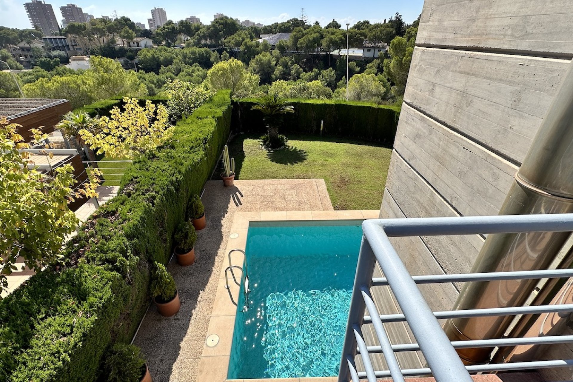 ﻿Luxury 4-bedroom villa with a private pool and ocean views in Dehesa de Campoamor