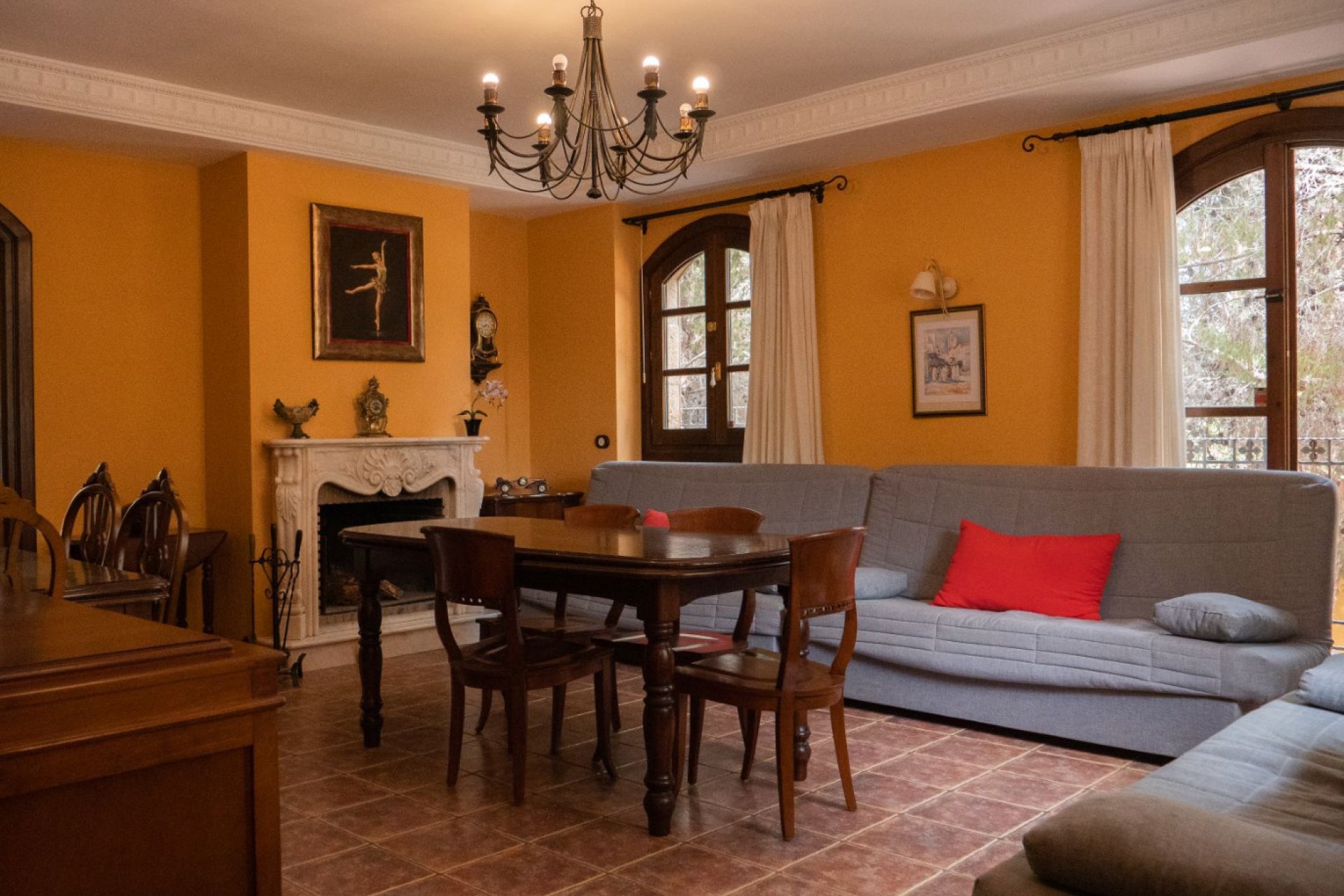 ﻿Luxury 5-bedroom villa in Ciudad Quesada with a private pool and large lot