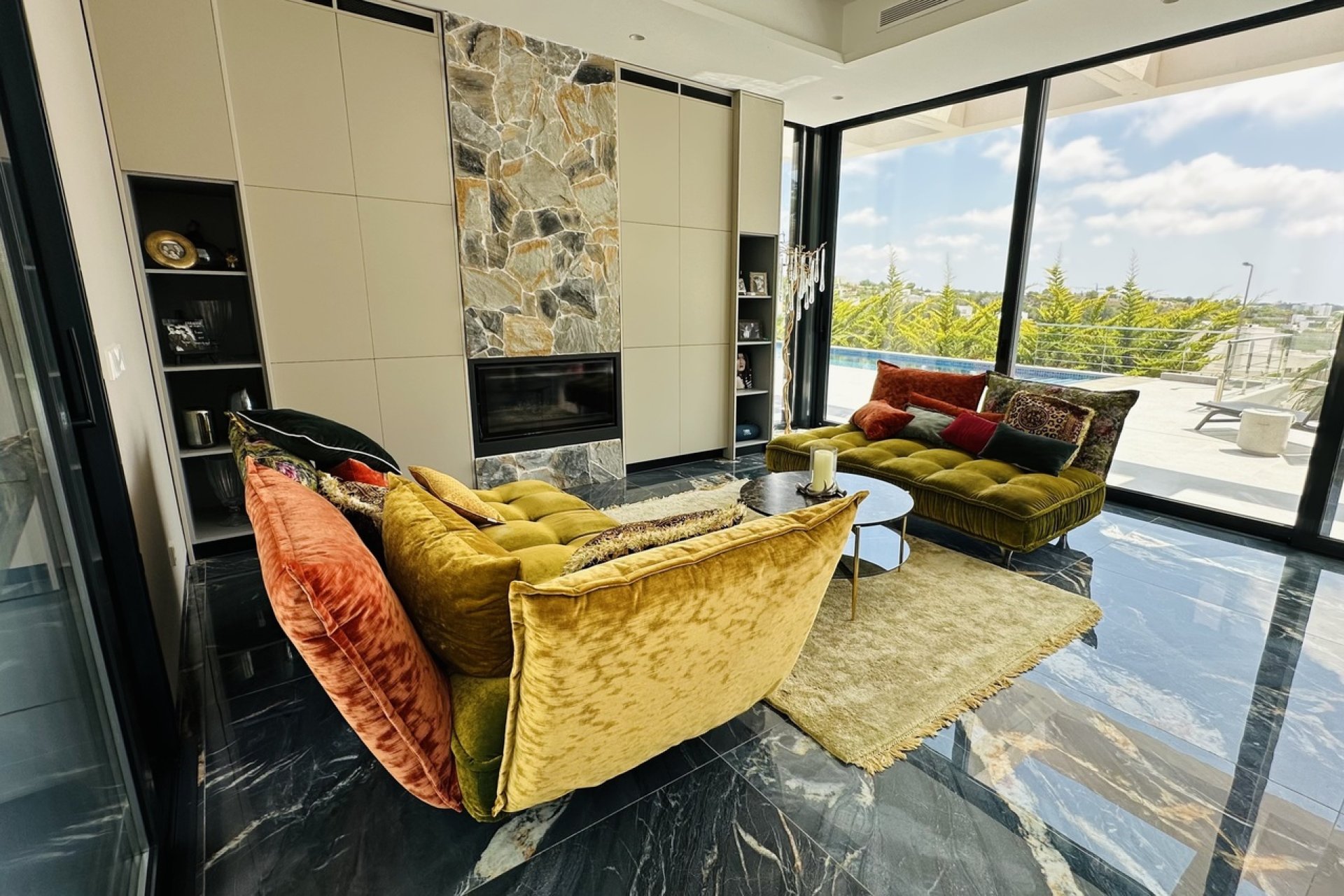 ﻿Luxury 6-bedroom villa with golf views in Dehesa de Campoamor