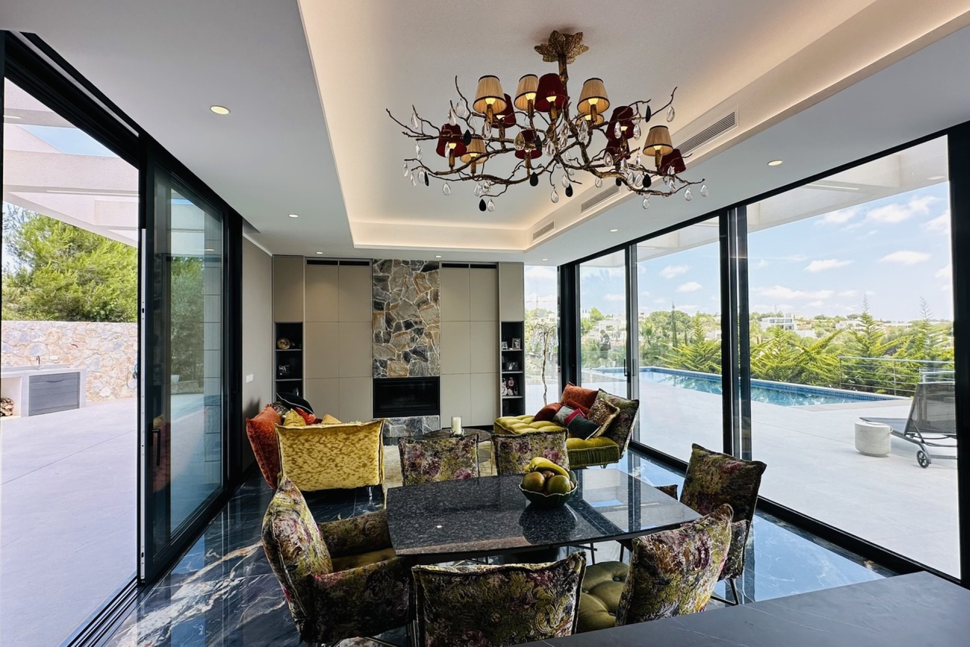 ﻿Luxury 6-bedroom villa with golf views in Dehesa de Campoamor