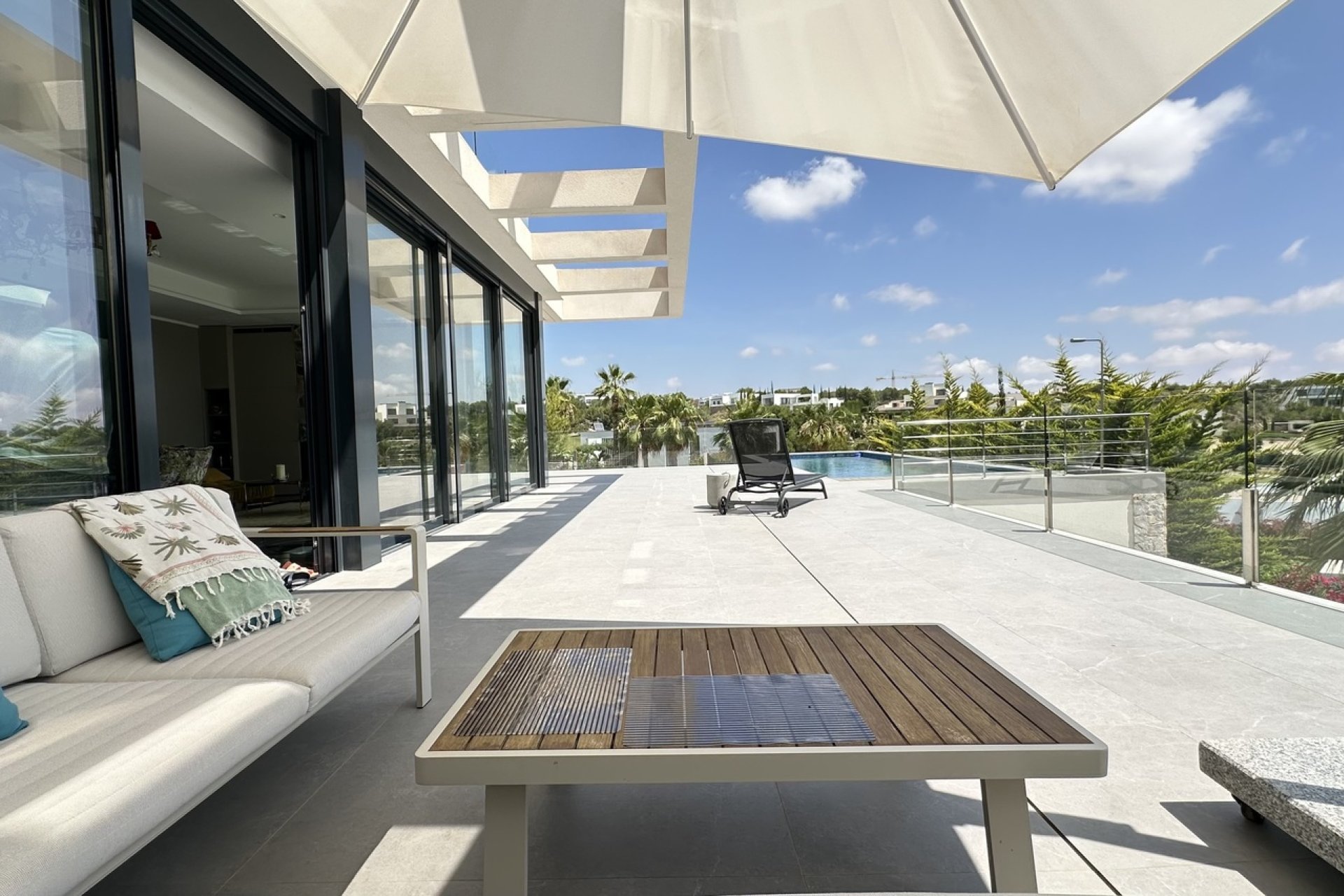 ﻿Luxury 6-bedroom villa with golf views in Dehesa de Campoamor