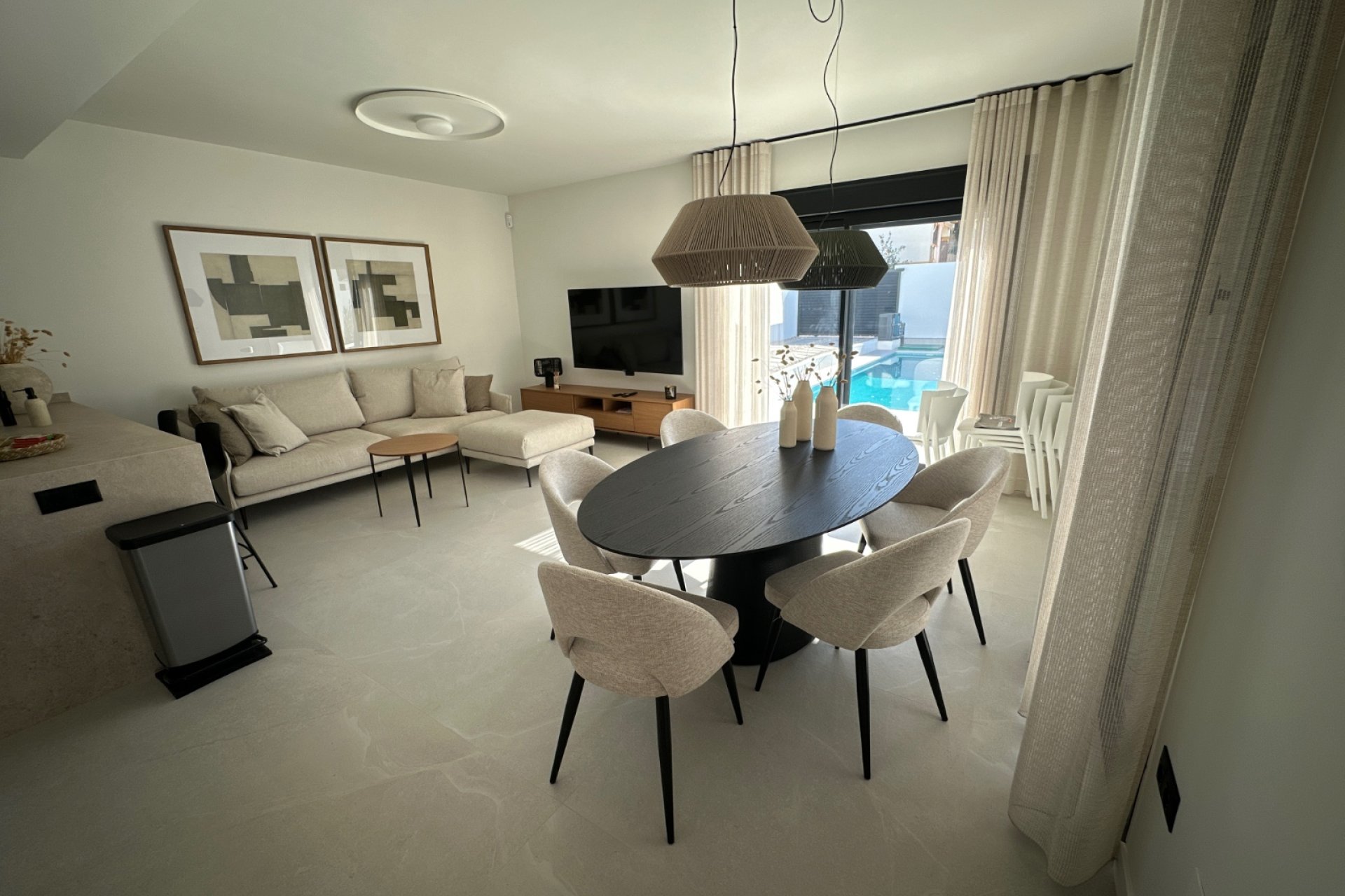 ﻿Luxury, move-in-ready 4-bedroom villa with a private pool in Ciudad Quesada