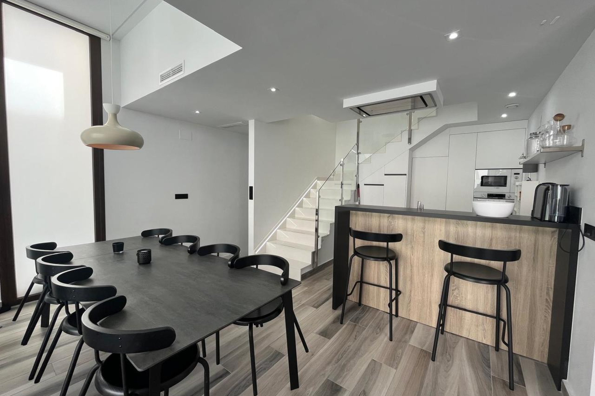 ﻿Luxury villa with a private pool and ocean views in Torrevieja, near the Pink Lakes