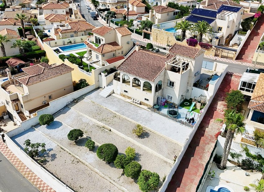 ﻿Luxury villa with panoramic views and a large lot in San Miguel de Salinas