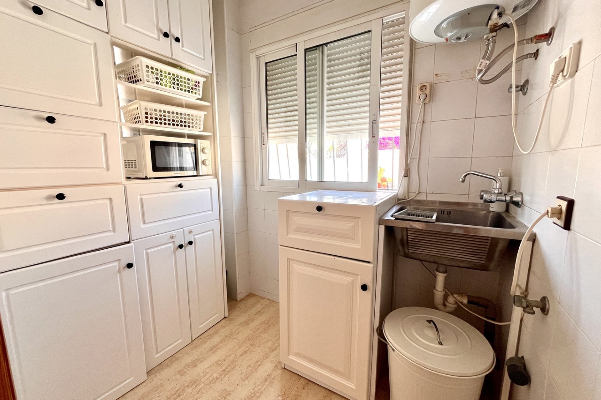 ﻿Luxury villa with panoramic views and a large lot in San Miguel de Salinas