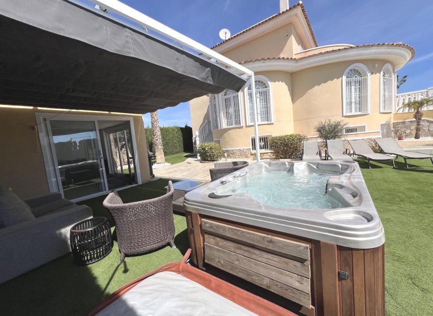 ﻿Luxury villa with private pool, sauna, and ocean views in Ciudad Quesada, near the golf course