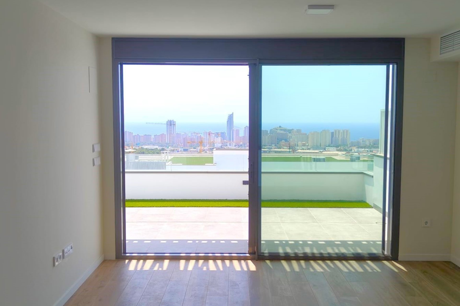 ﻿Modern apartment with ocean views in Finestrat, 2 bedrooms, luxury amenities