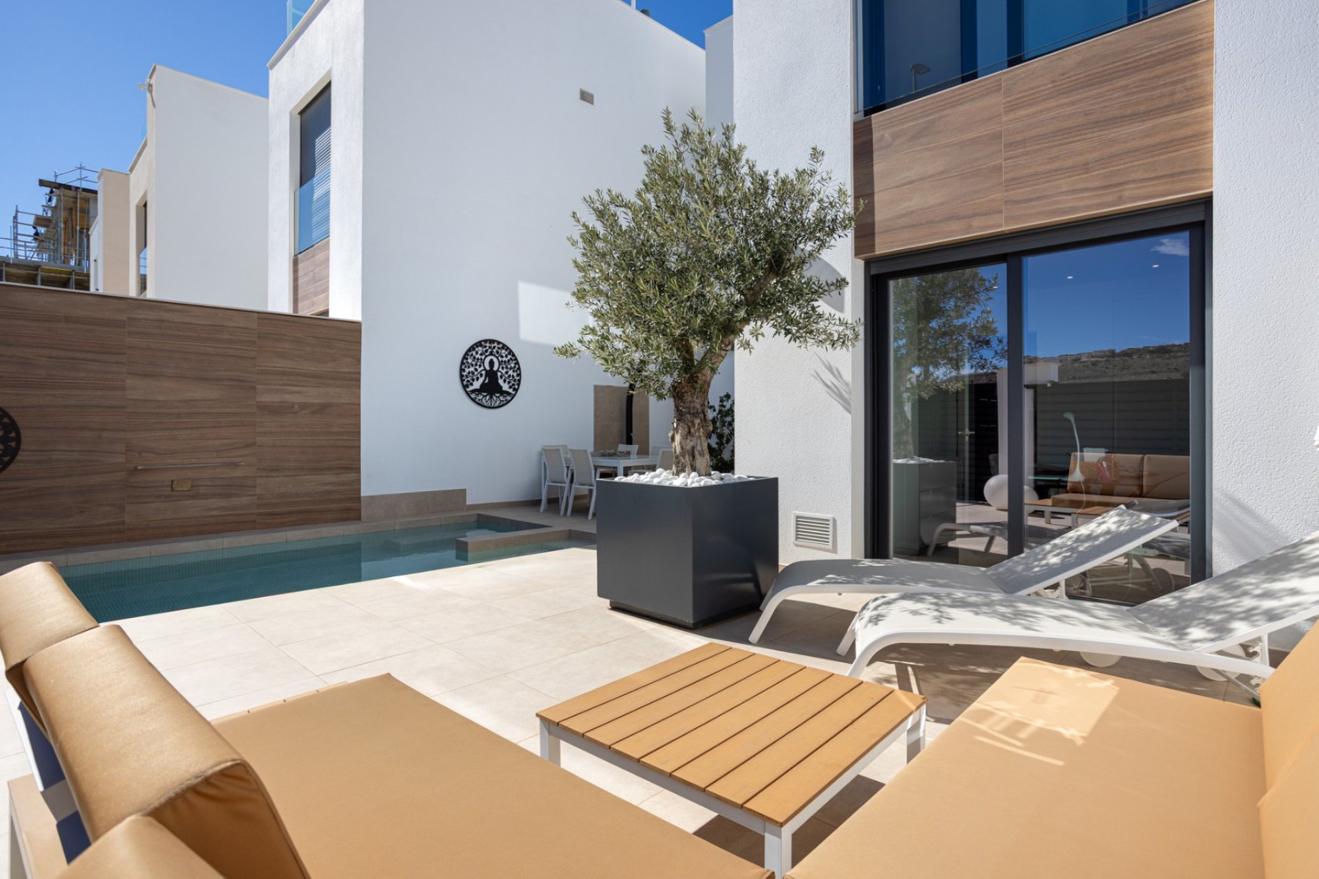 ﻿Modern, move-in-ready villa with a private pool and views in Benijófar, Costa Blanca