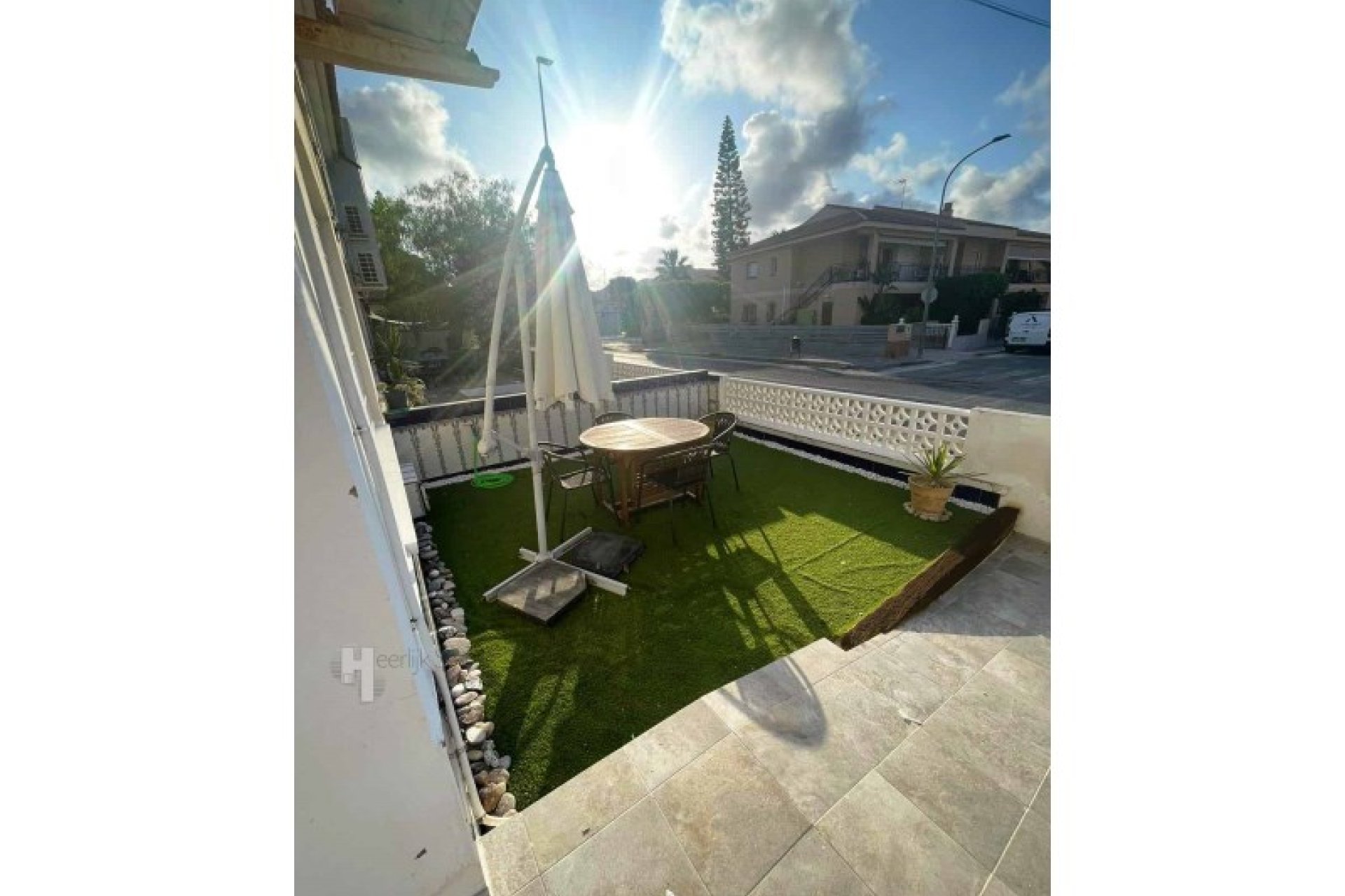 ﻿Move-in-ready townhouse with ocean views, 4 bedrooms, and rental potential in Calabardina