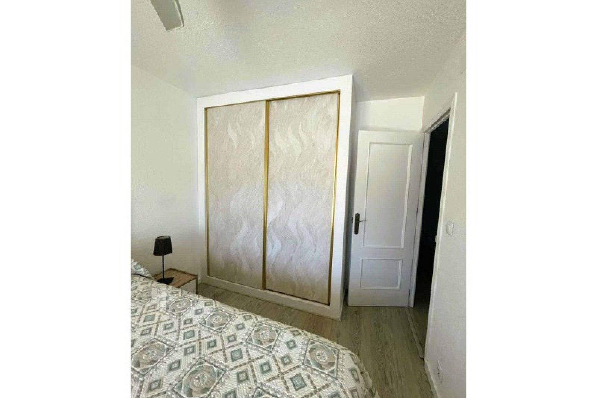 ﻿Move-in-ready townhouse with ocean views, 4 bedrooms, and rental potential in Calabardina